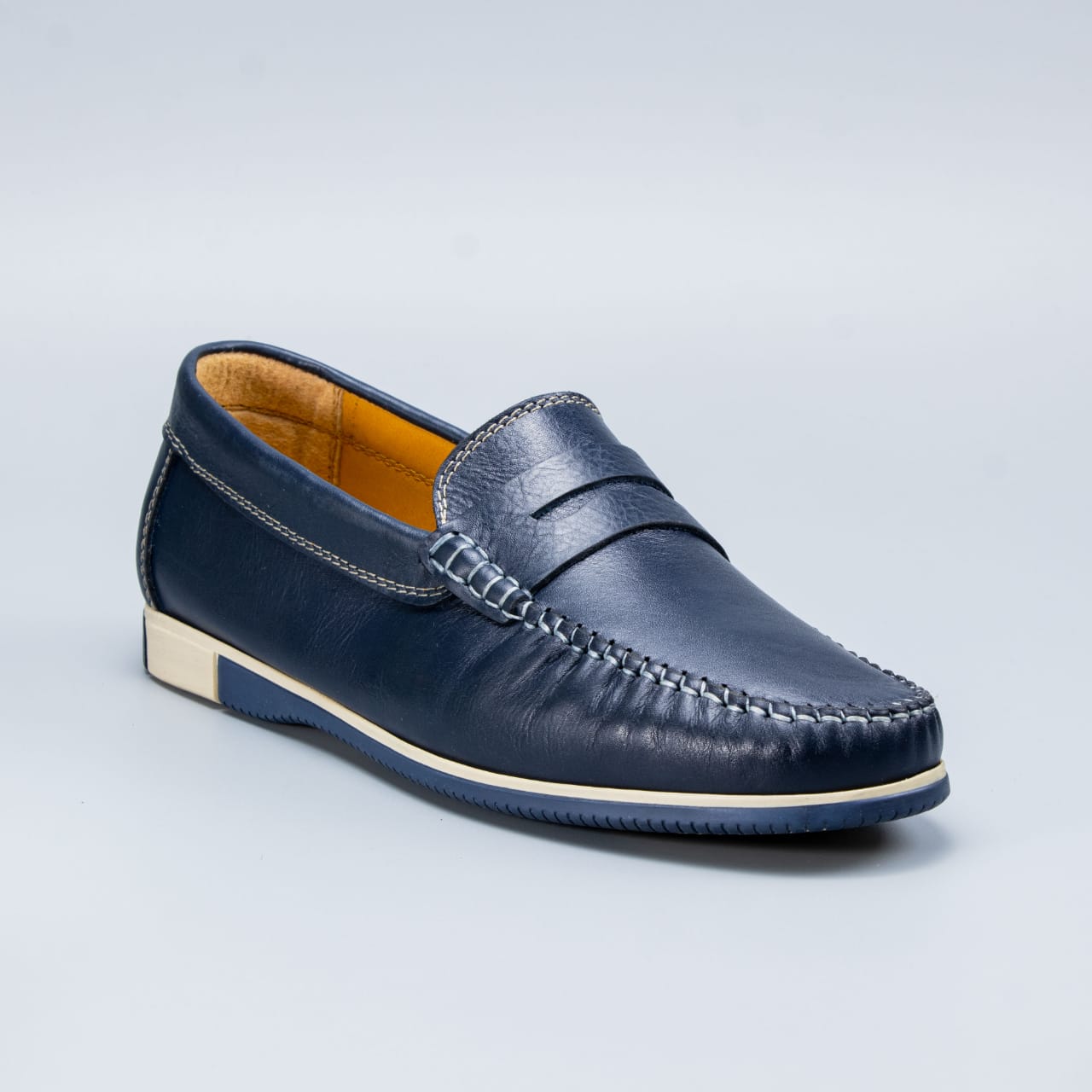 035  Mocassin Bleu