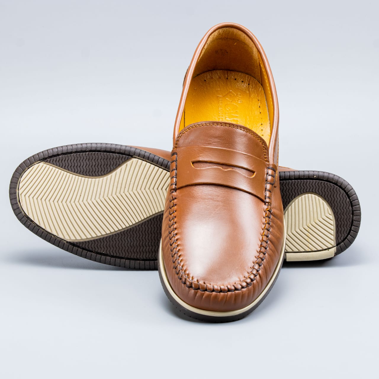 035  Mocassin tabac