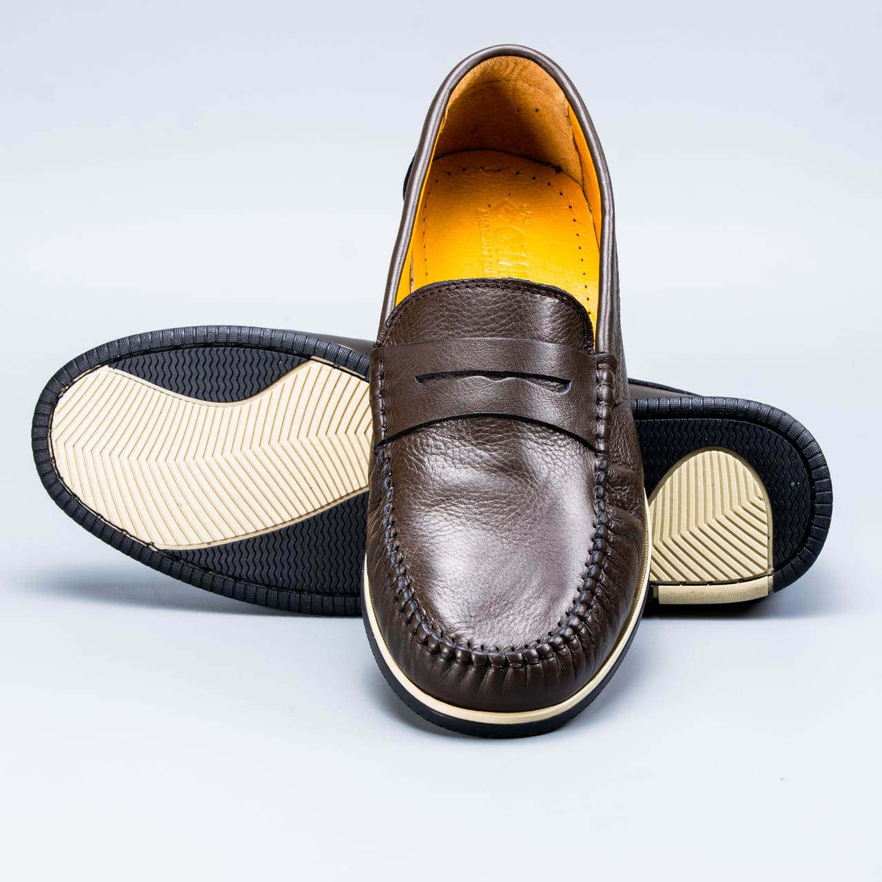 035  Mocassin Marron